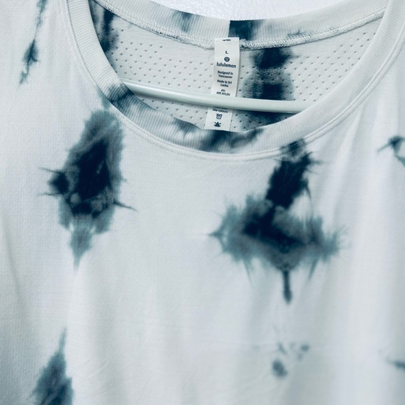 LULULEMON TRAIN TO BE TANK SHIBORI.SIZE LARGE - Picture 6 of 7